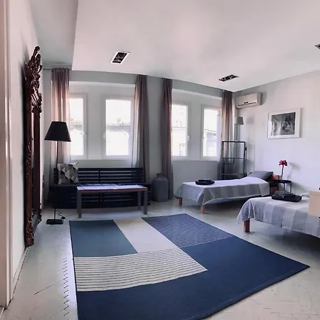 Apartment Downtown