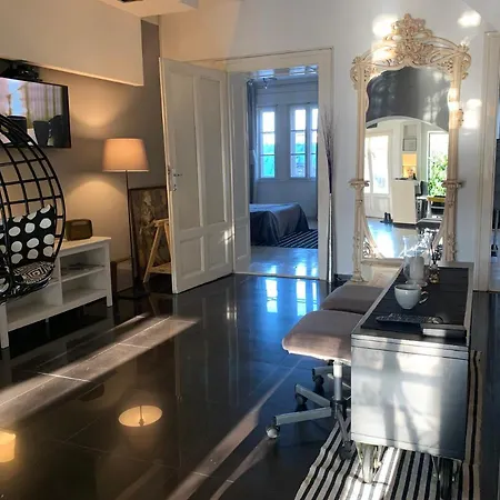 Apartment Downtown *